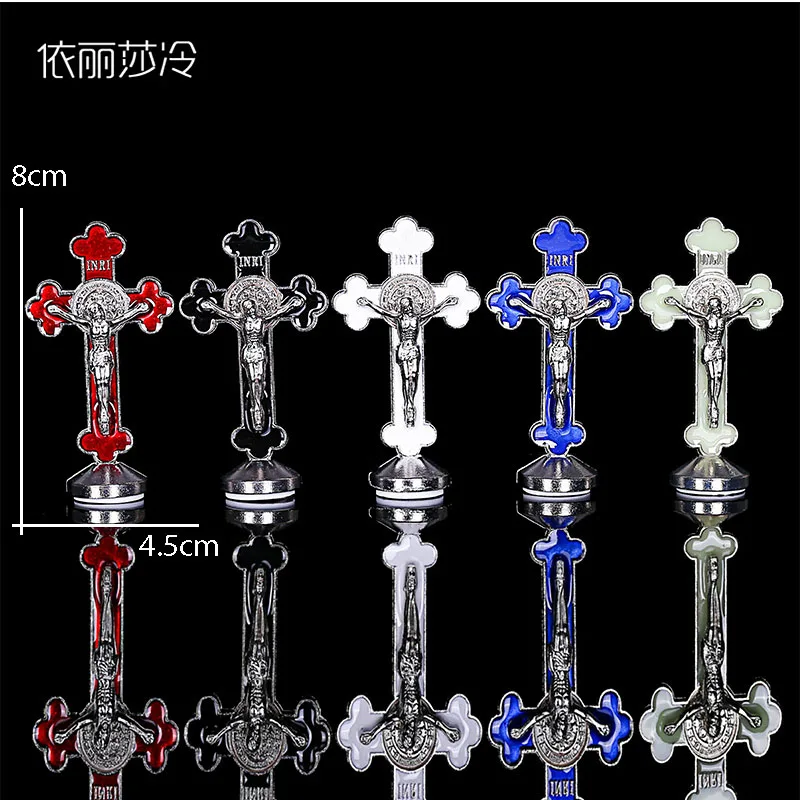 Статуя христианского Иисуса крест в форме сливы цвет Иисуса. приборной панели