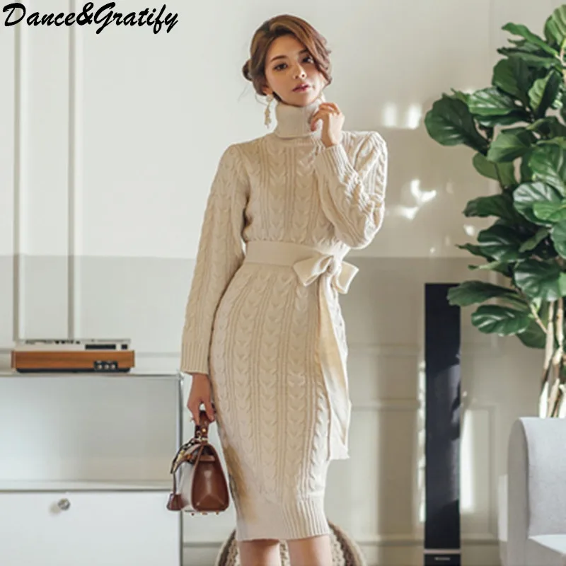 Женское трикотажное платье водолазка облегающее длинное вязаное до середины