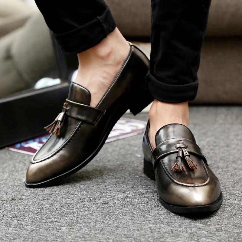 WOLF WHO Classic Men Shoes Breathable Comfortable Men Loafers Luxury Brand Men Dress Shoes For Wedding Dating Men's Flats X-199