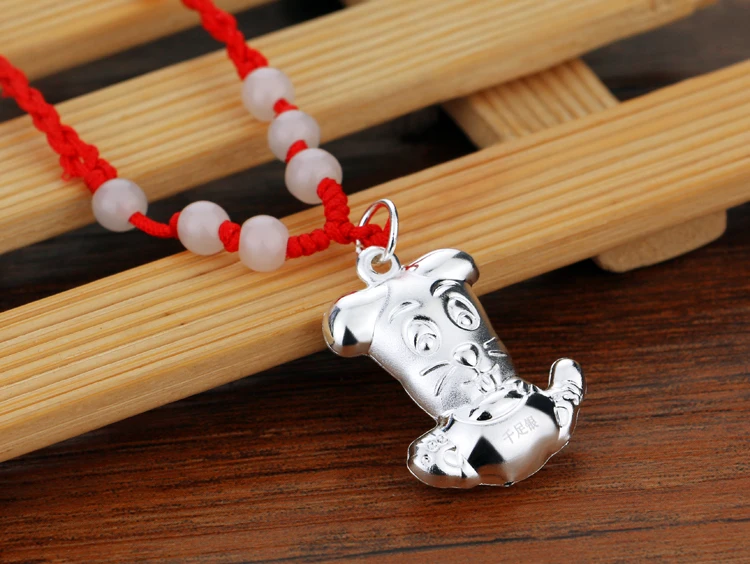Аксессуары для китайского знака зодиака ожерелья со знаком из серебра 925 пробы.