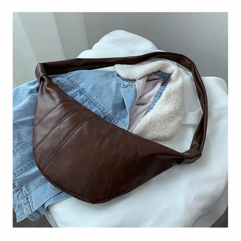 Brown waist bag Женская нагрудная сумка из мягкой искусственной кожи, сумка на плечо, повседневная, вместительная, посылка, женская мода, объемные сумки, поясная сумка для девочек, поясная сумка 030235 - Цвет: Brown waist bag