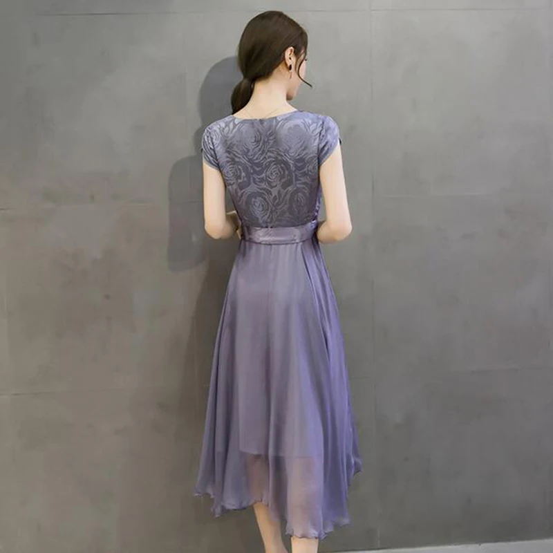 Женское приталенное шелковое платье элегантное Плиссированное длинное до