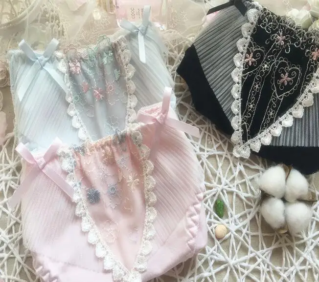 Новое поступление M L XL принцесса милые Лолита каваи хлопок аппликация вышивка сексуальные трусики Нижнее белье Короткие стринги WP397