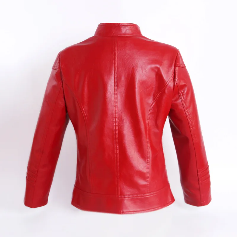 Женская кожаная куртка на осень и зиму повседневная короткая из искусственной