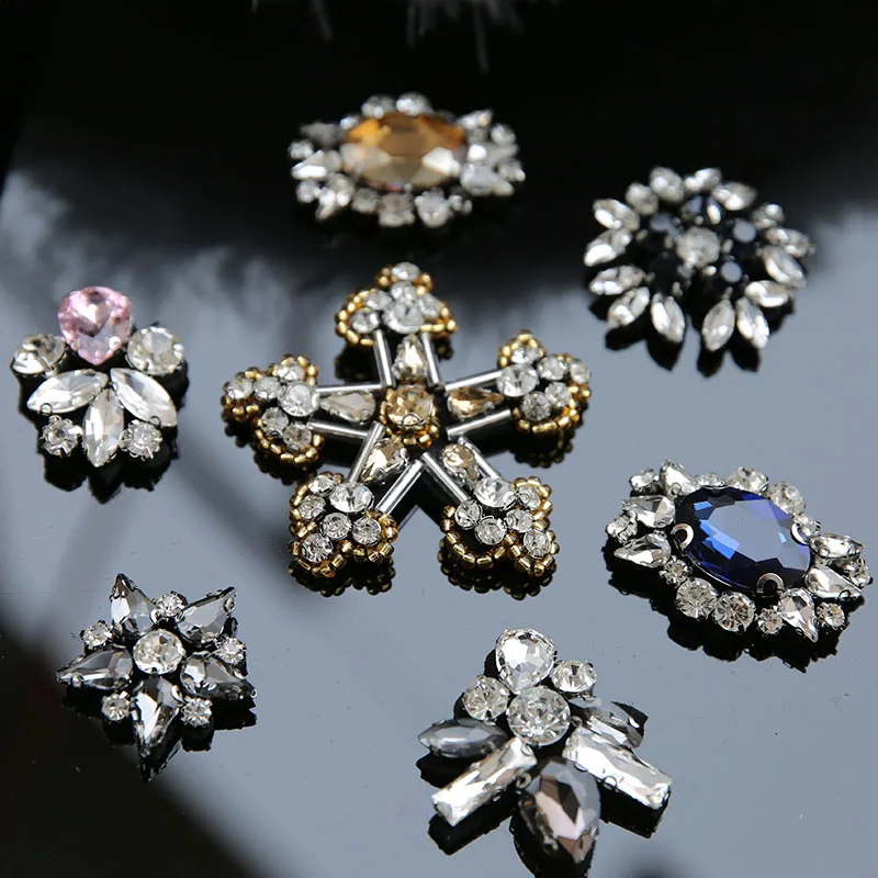 

1Pc Black Flower crystal sequins beads embroidery insects patches decor needle on brooch/Jeans/denim hooded/bag/shoes/socks RP86