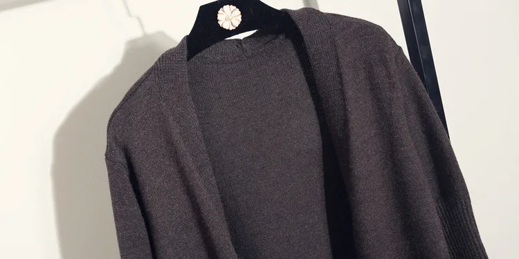 Long Sleeve Autumn Women Sweaters and Cardigan Thick Coat Casual Office Lady V Neck Top Femme |