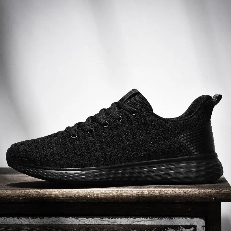 Стильная Всесезонная спортивная обувь для мужчин дышащая легкая черные мужские