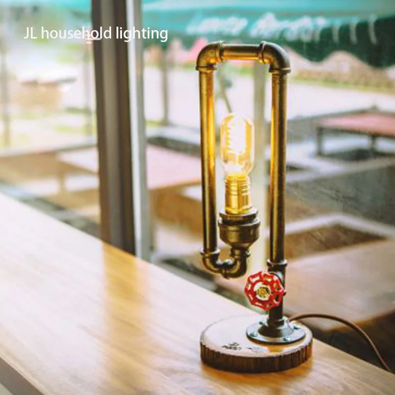 Винтажный промышленный ретро настольный светильник с водопроводной трубкой