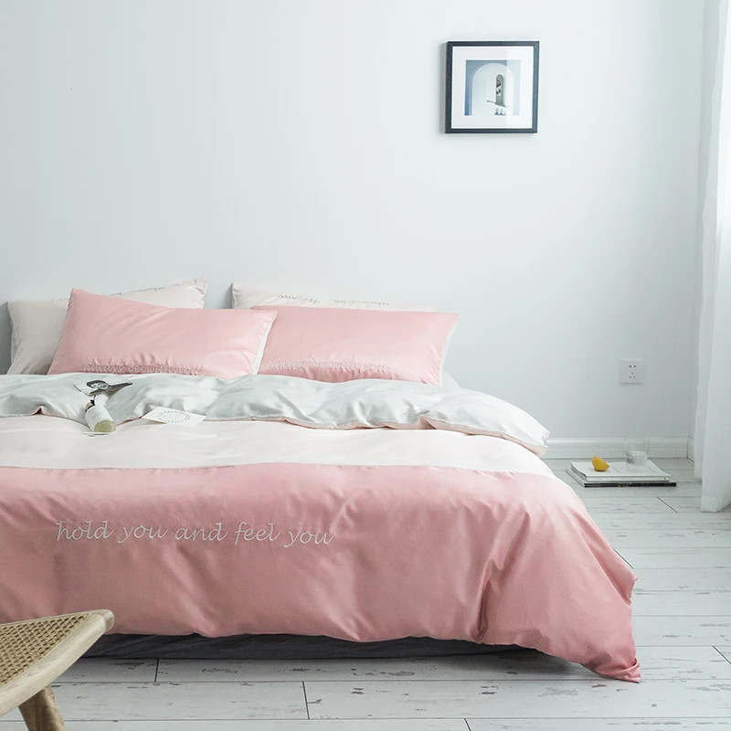 Комплект постельного белья из атласного тенсела с вышивкой комплект 4 предметов