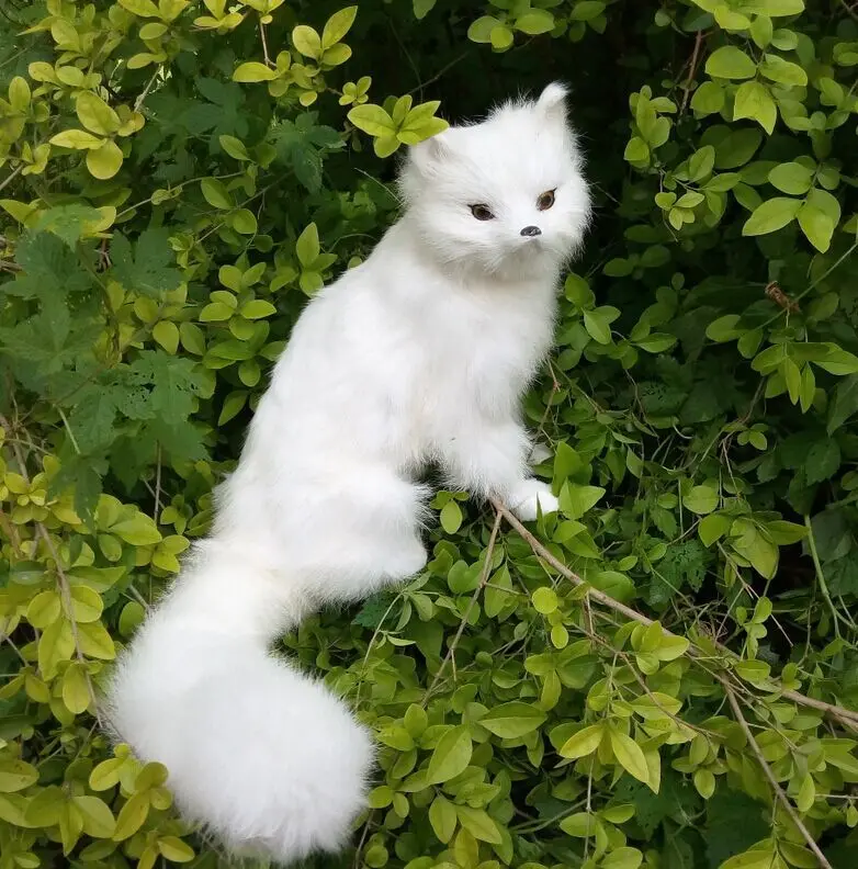 Новая красивая имитация лисы белая сидячая Реалистичная кукла подарок около 26x28