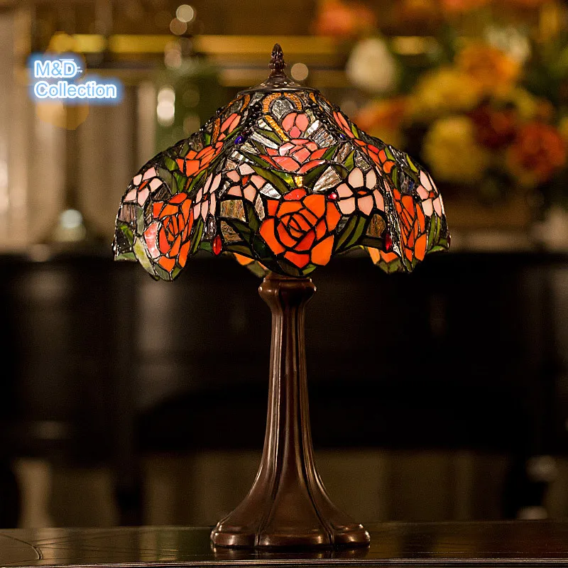 

Ретро Витражная лампа в стиле барокко с цветами тальба для гостиной кровати комнаты кабинета креативный подарок