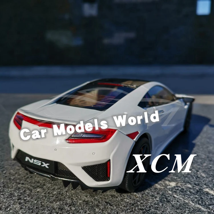 Литая под давлением модель автомобиля для KengFai NSX RHD 1:18(белый)+ маленький подарок