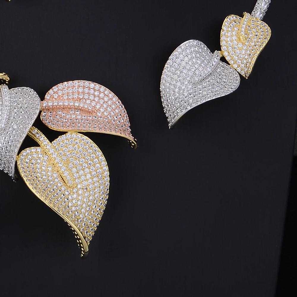 

Deluxe Bridal Jewelry Sets Leaf Shape Cubic Zirconia Collar Necklace Dangle Earrings Bracelet Ring Jewelry Sets Wedding Wear
