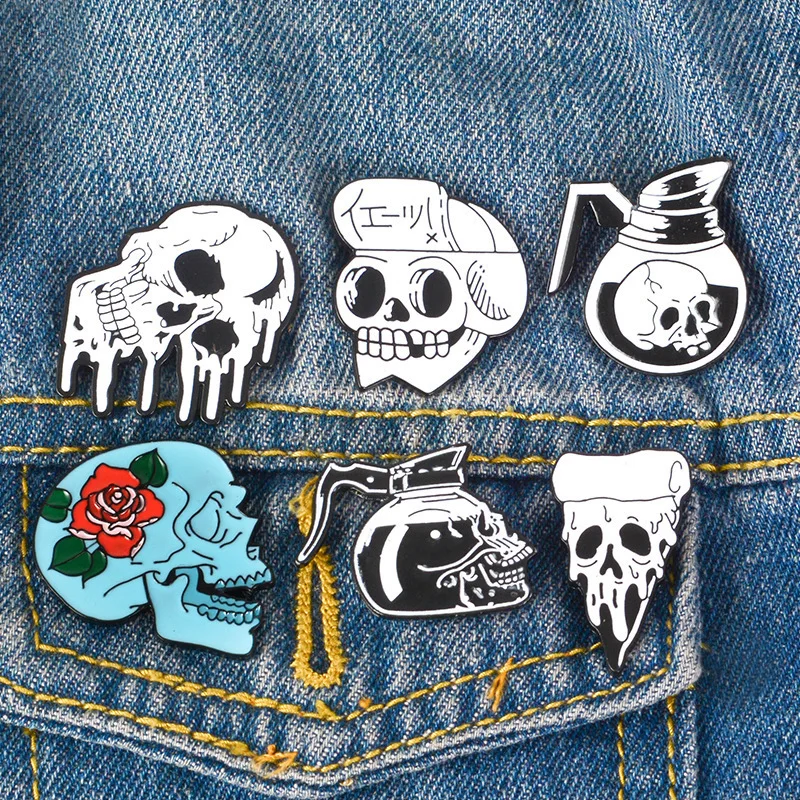 1PCS Creative personality Gothic Black and White Skull Brooch Rose Bone Pizza Skeleton Teapot Skulll Pin Badge Coat accessories | Дом и сад