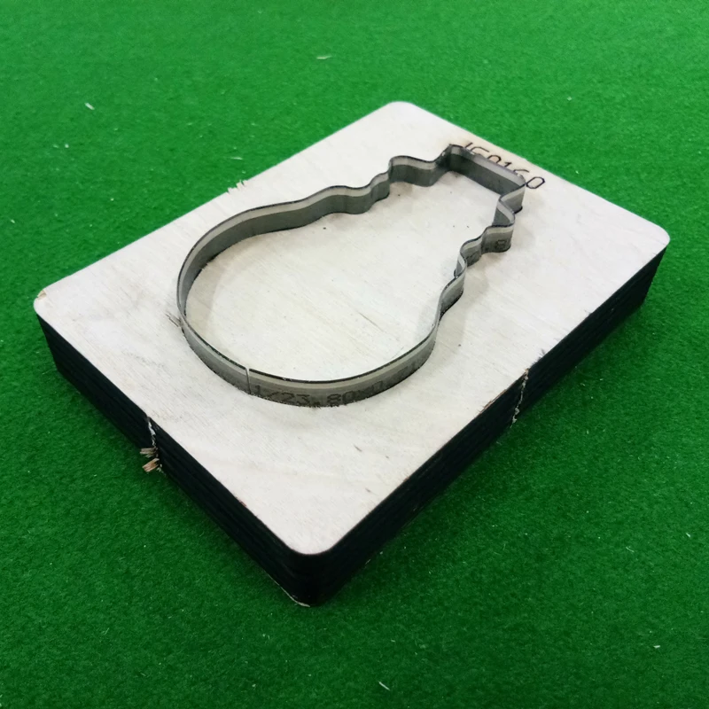 Рождественские лампочки Индивидуальные DIY деревянные металлические резные