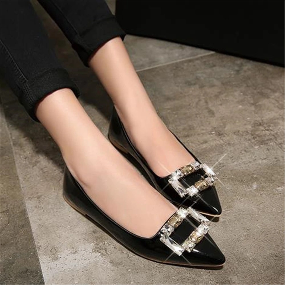 Europeanstyle new sharp women's single shoes flat heel shallow mouth wedding water drill square buckle leather female 44 | Обувь