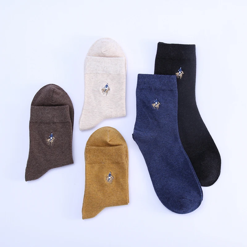 2020 новые осенние повседневные Модные мужские однотонные хлопковые Дышащие носки