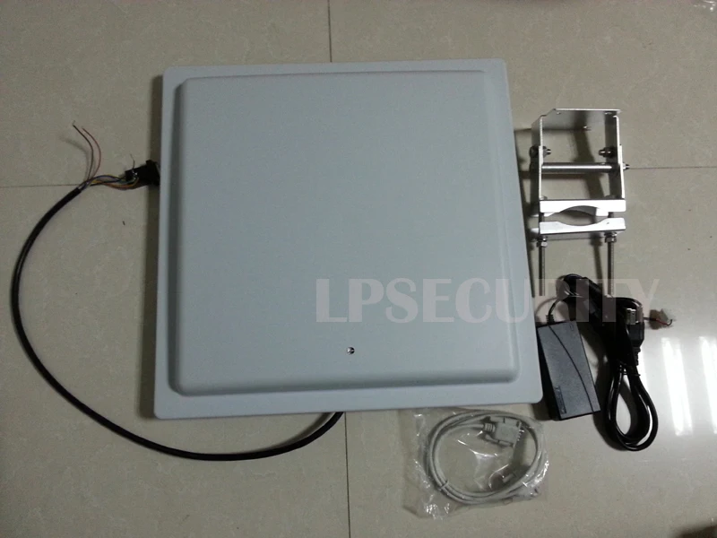 1 15 метров RS232 Wiegand26 Встроенная линейная поляризация 12dbi uhf rfid считыватель дальнего