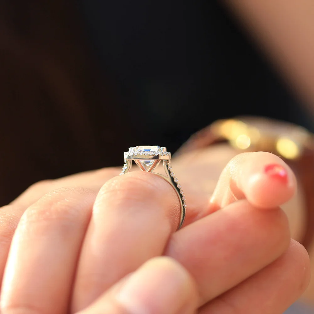 

Asscher Cut 14k White Gold 4ctw DF Engagement Wedding Lab Grown Moissanite Diamond Halo Ring Test Positive For Women Luxurious