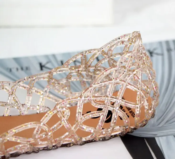 Women's Sandals 2019 Fashion Lady Girl Sandals Summer Women Casual Jelly Shoes Sandals Hollow Out Mesh Flats size 36-41