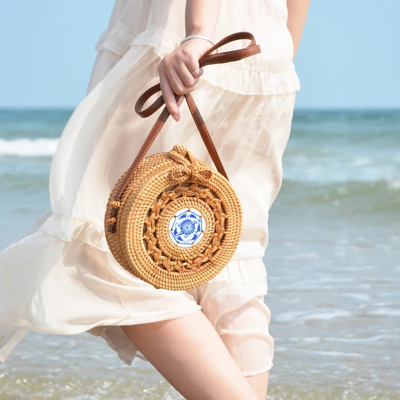 Round Straw Bags 2019 Women Summer Rattan Bag Ceramics Splice Design Beach Cross Body Bag Bohemia Handmade Woven Circle Handbag
Round Straw Bags 2019 Women Summer Rattan Bag Ceramics Splice Design Beach Cross Body Bag Bohemia Handmade Woven Circle Handbag
