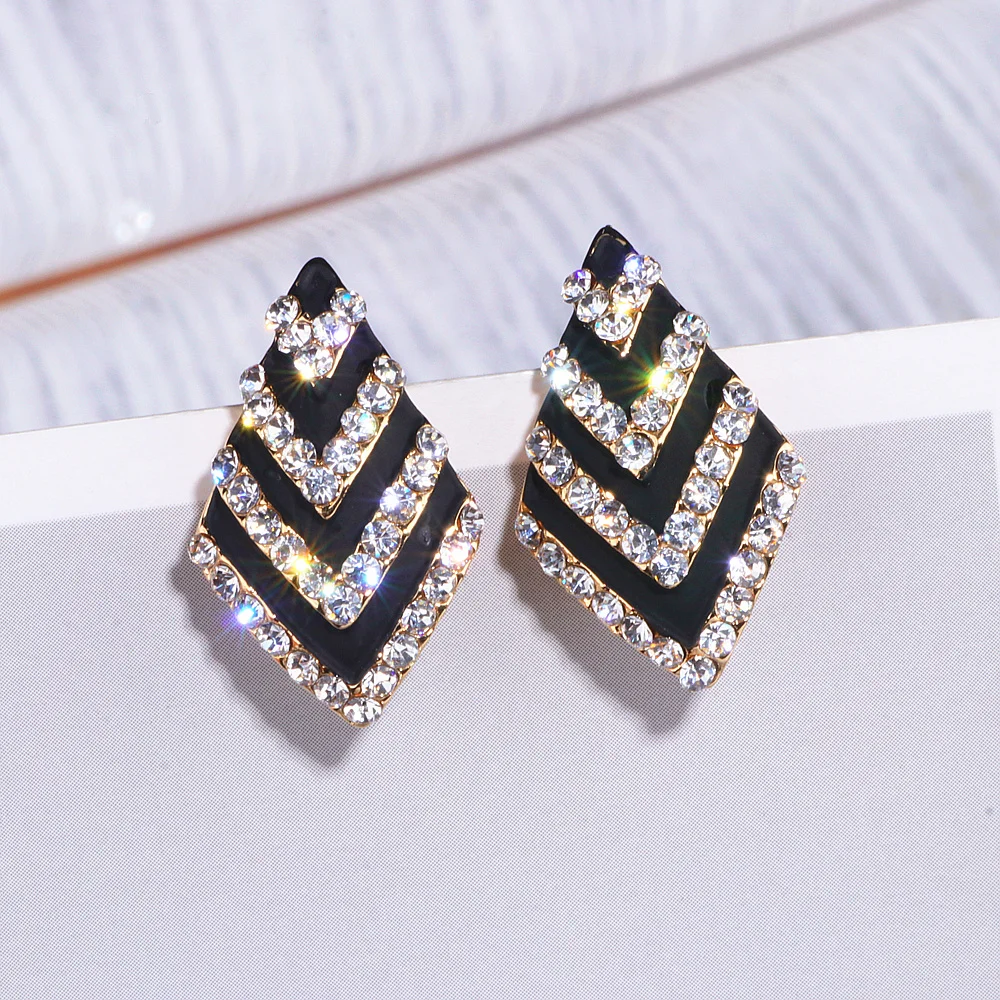 Новинка 2019 модные простые серьги гвоздики с кристаллами для женщин элегантные