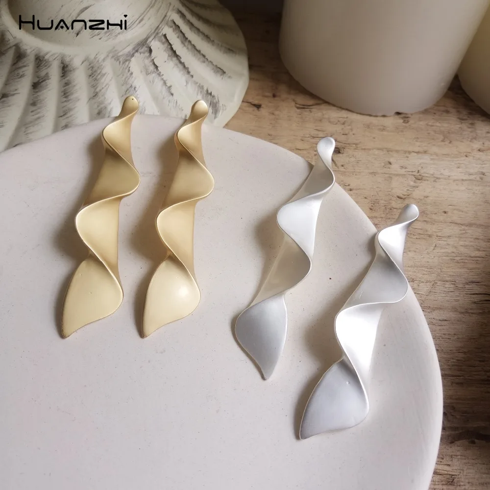 HUANZHI 2019 спиральные искажающие гиперболы геометрические индивидуальные длинные