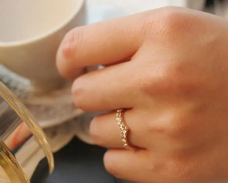 Indusleaves Fashion Jewelry New Ring for Women Female V Shape Round Zirconia Rings Party Gift | Украшения и аксессуары