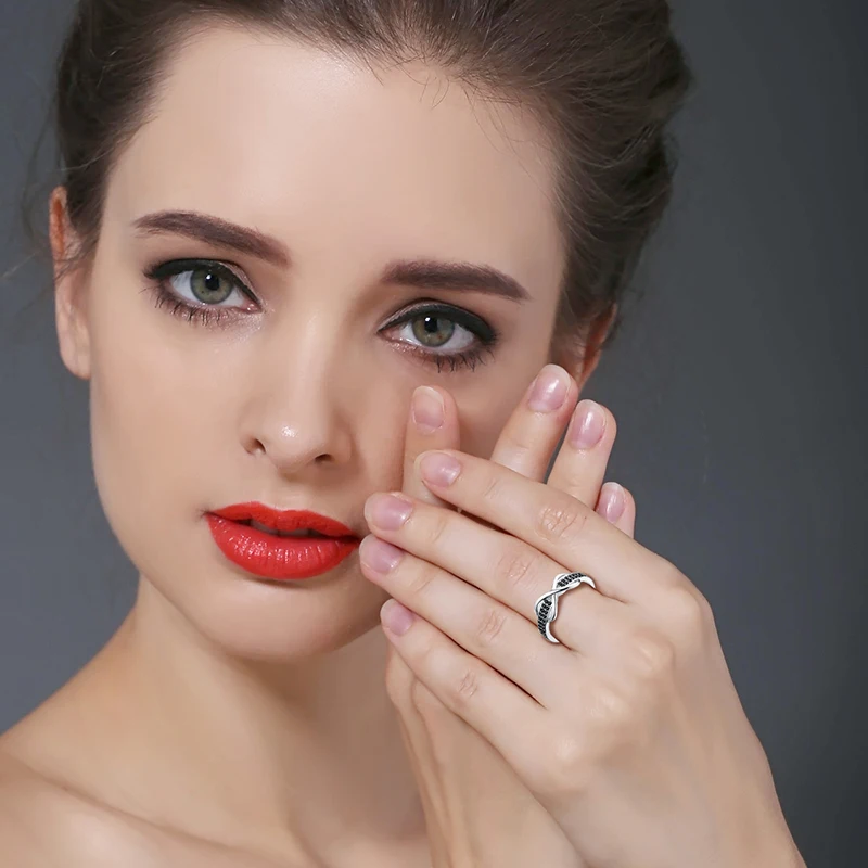 [Черный ость] 925 стерлингового серебра ювелирные украшения мода обручение для