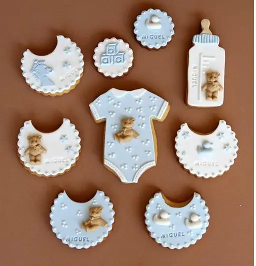 Fondant Cake Decoration Mold Cake Stencil With Cutter Baby Feeding Bottle Cookies Cutters Cake Decorating Biscuit Cutters A226