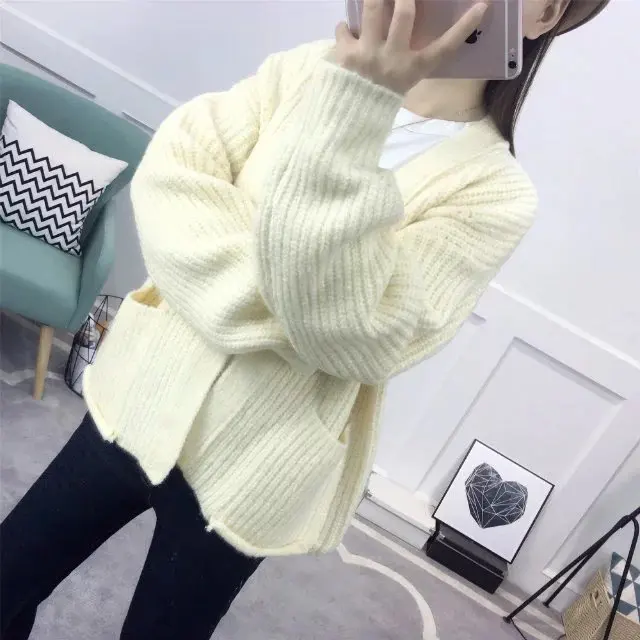 

2018 autumn and winter new women's cardigan coat Korean version of the solid color wild thick needle sweater short paragraph loo