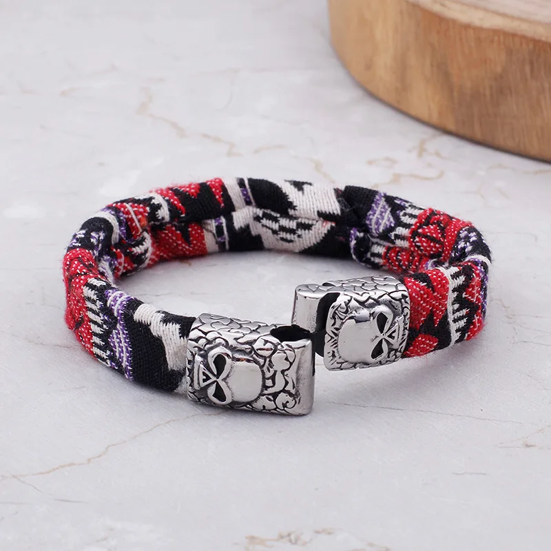 European and American personality domineering titanium steel sports wind bracelet Shantou Cast | Украшения и аксессуары