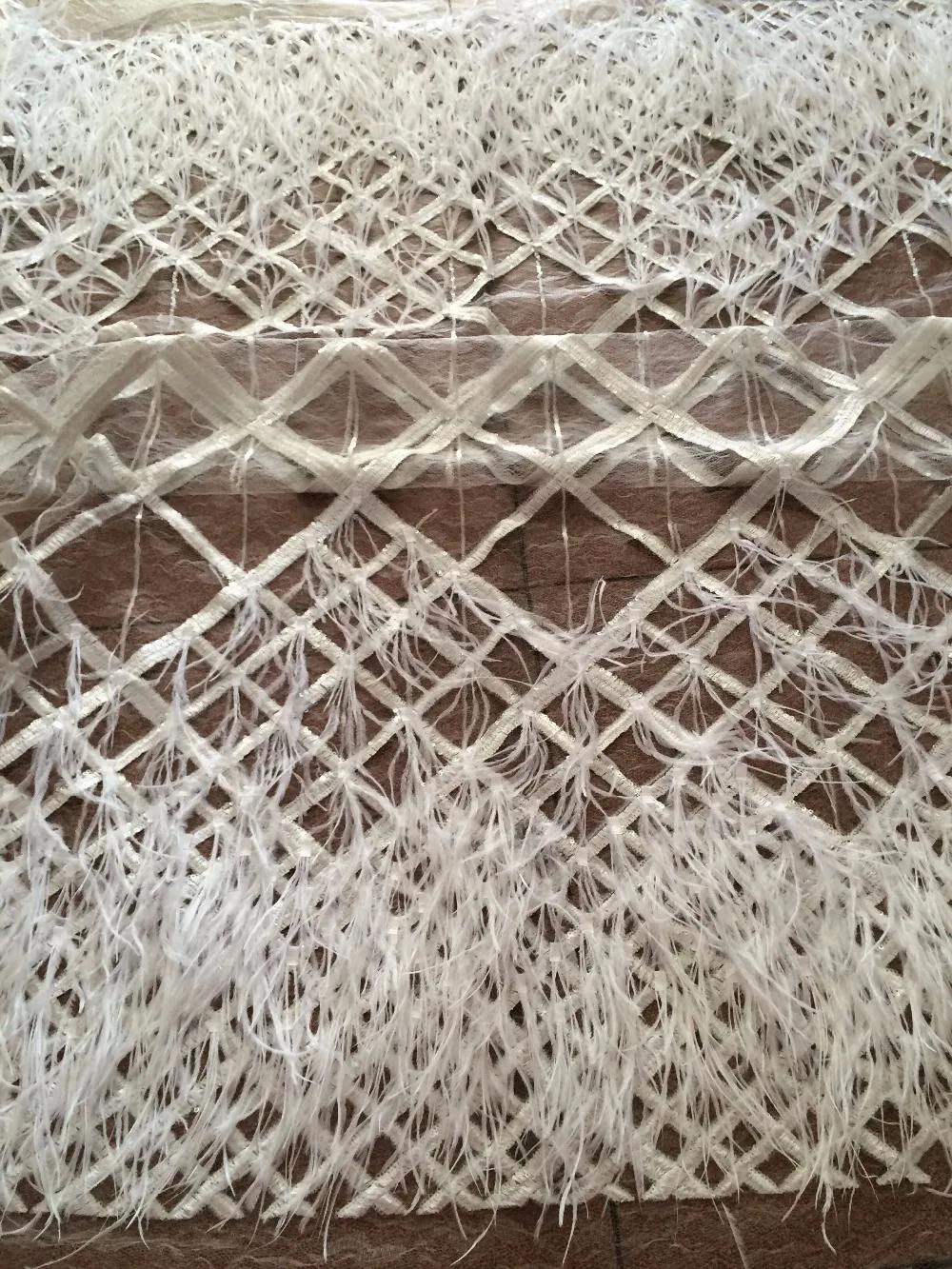 

Модная французская кружевная ткань с перьями, Высококачественная африканская Тюлевая кружевная ткань с блестками для свадебного платья