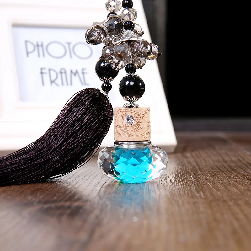 New aromatherapy car perfume pendant crystal bottle fresh air accessories manufacturers selling gifts |