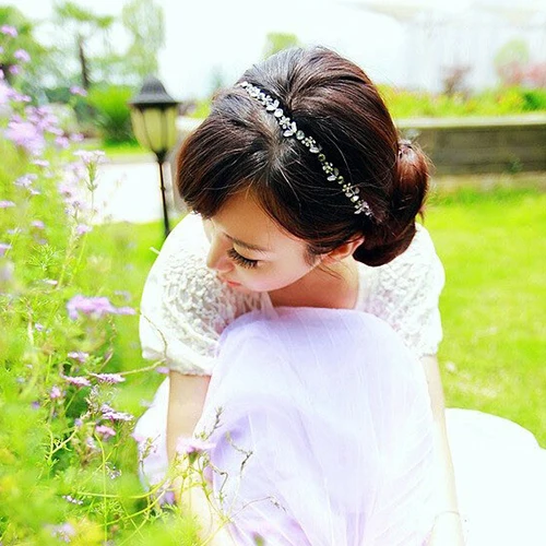 Белый/золотой женский эластичный ободок для волос со стразами и цветком