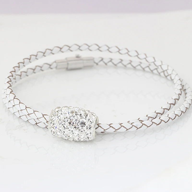 Длинный плетеный кожаный браслет двухслойный черный и белый с бусинами