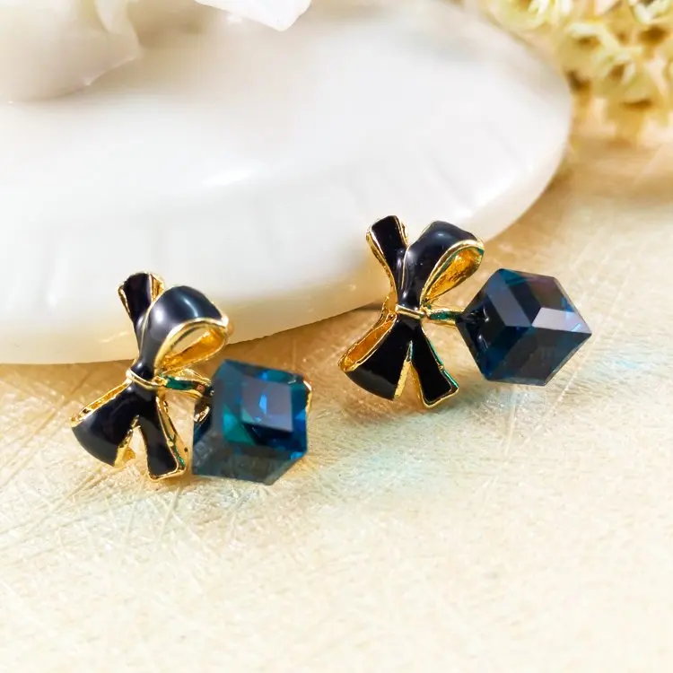 AIWGX Fashion Charm Exquisite Blue Crystal Cubic Zircon Cube Rubik's Bow Earrings For Women's Jewelry | Украшения и
