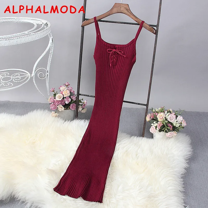 Женское трикотажное платье туника ALPHALMODA однотонное облегающее без рукавов на