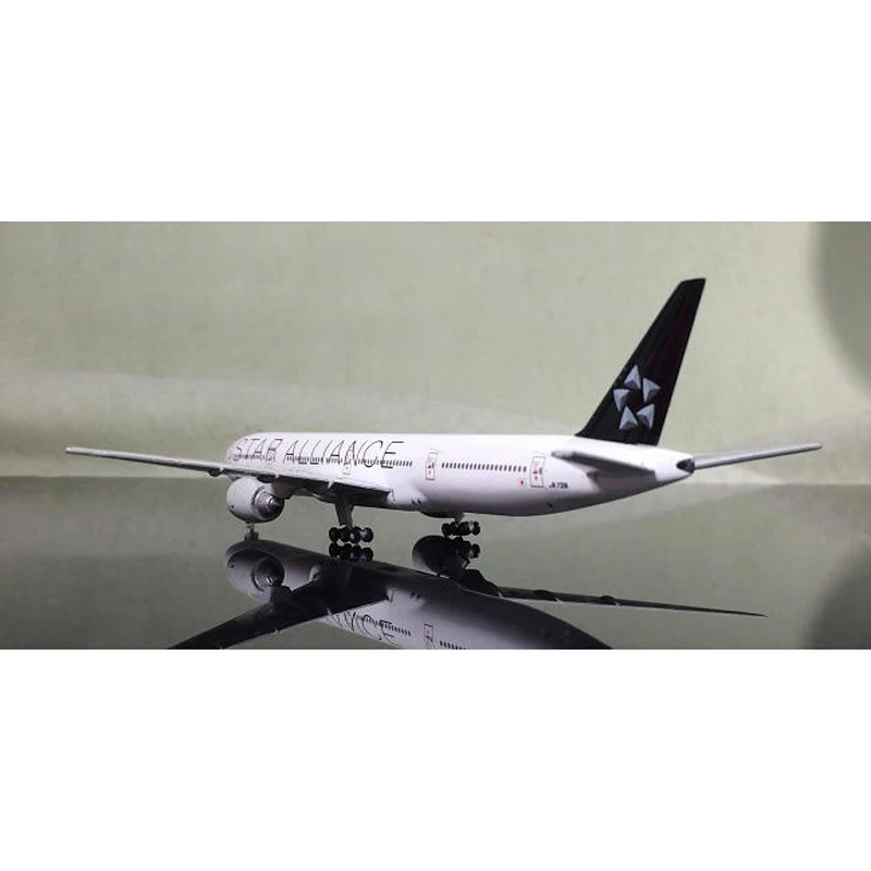 Хоган 1:500 ANA Star Alliance 777-300ER JA731A модель самолета