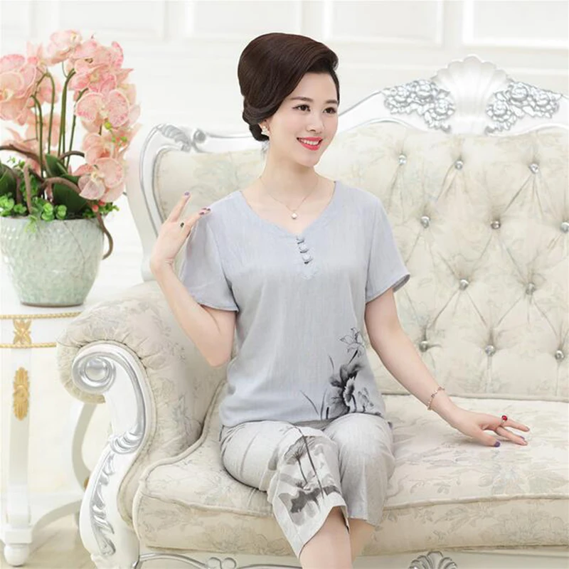 Летний комплект из 2 предметов для пожилых женщин новинка 2017 года Модный