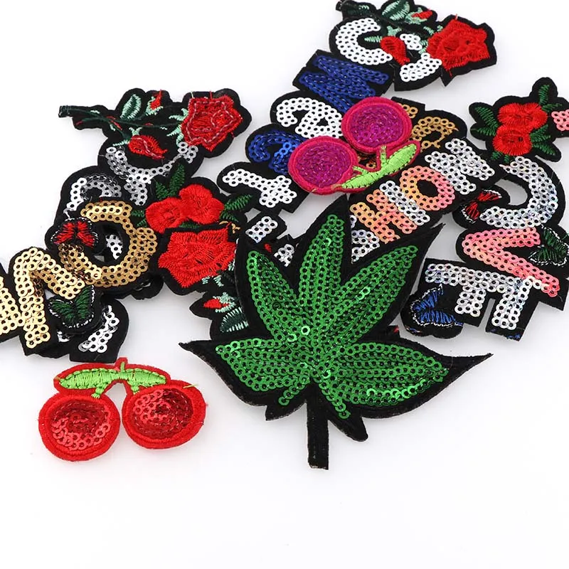 1Pc ЛЮБОВЬ ПАРИЖ Веселые Пайетки Наклейки на Железо Вышитые Значки Аппликация для Одежды Швейные Инструменты.