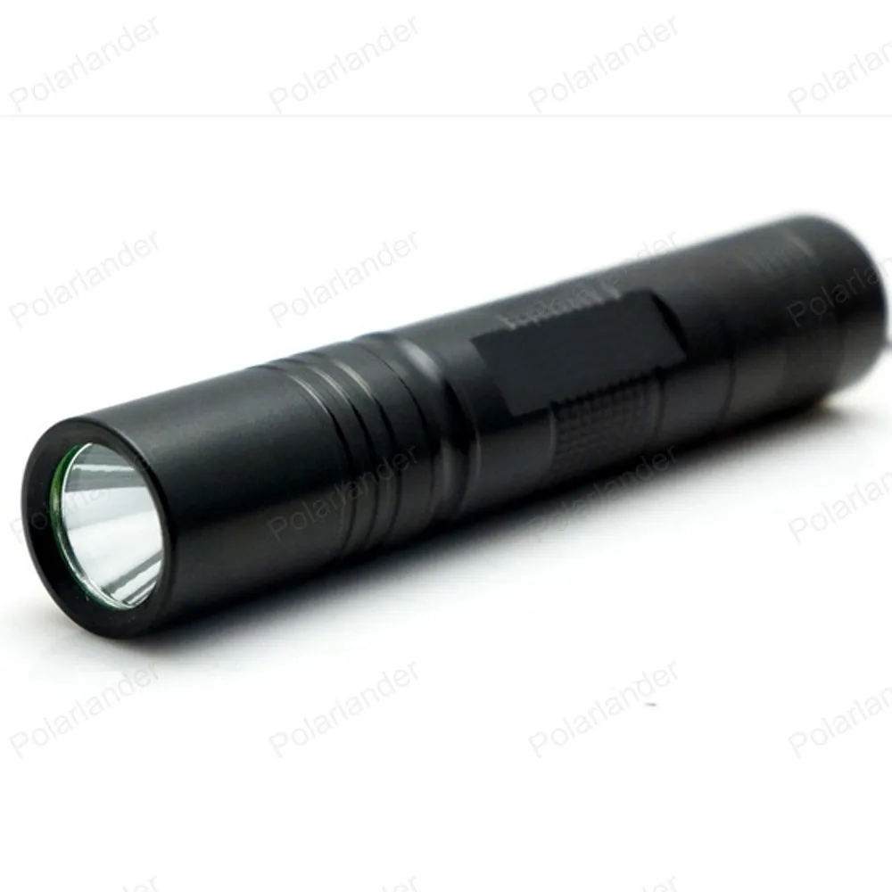 Хорошо спроектированный миниатюрный перезаряжаемый фонарик черный/серебристый