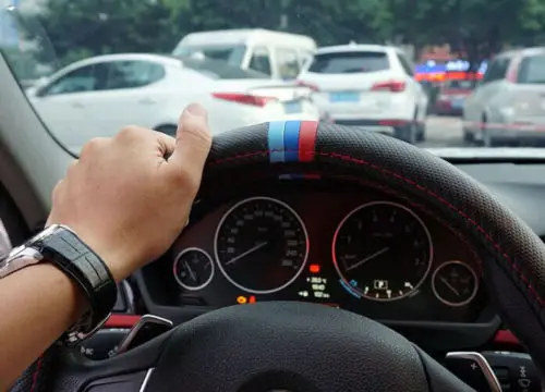 1 шт. автомобилей Руль Обложка м Мощность углерода Волокно 3 Цвета кожаные полоски вышивать м 15 дюйм(ов) для m m1 M3 M5 M6 X1 X3 X5 X6