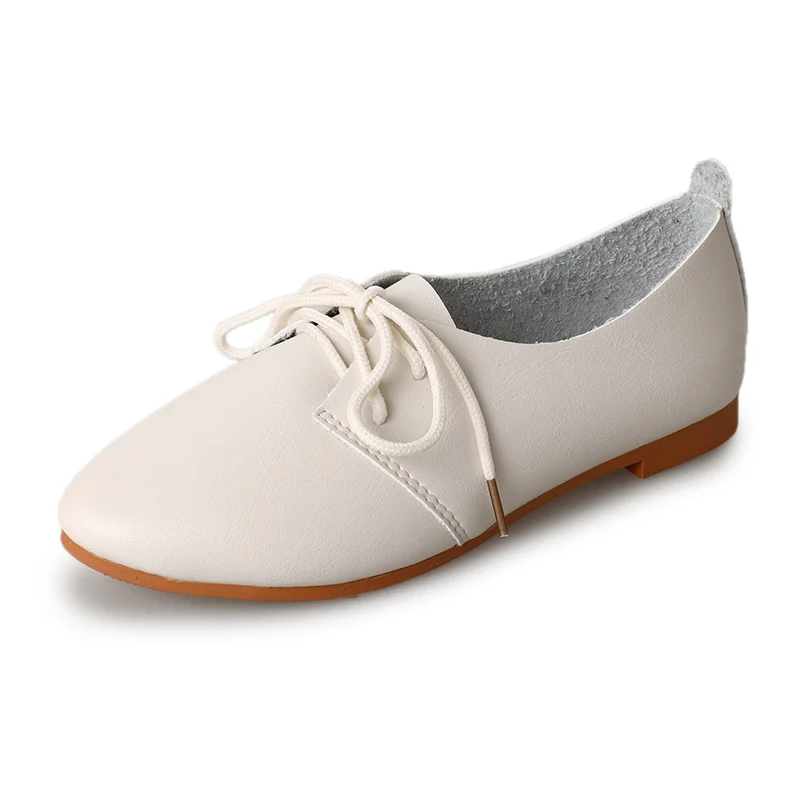 Женская обувь на плоской подошве с острым носком простая универсальная модная в