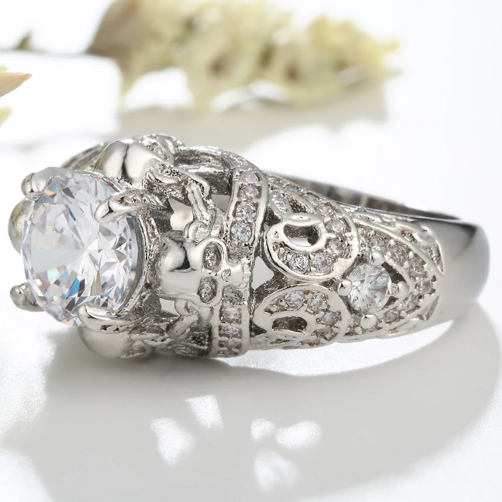 Белое кольцо в стиле панк с кубическим цирконием виде черепа винтажное свадебное