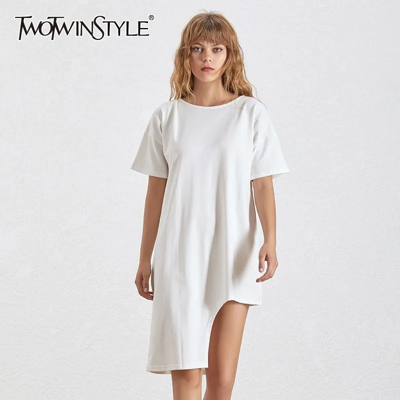 TWOTWINSTYLE Повседневная однотонная открытая женская футболка с круглым вырезом и коротким рукавом негабаритных асимметричных топов Женская одежда лето