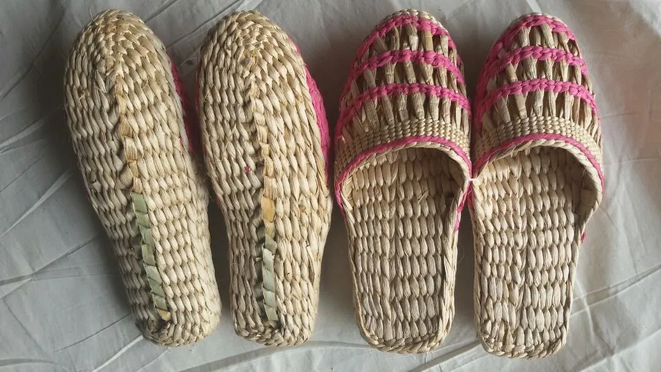 Folk Hand-Woven Deodorant Breathable Leisure Massage Slippers Bulrushes Home Men Or Women Regimen | Обувь