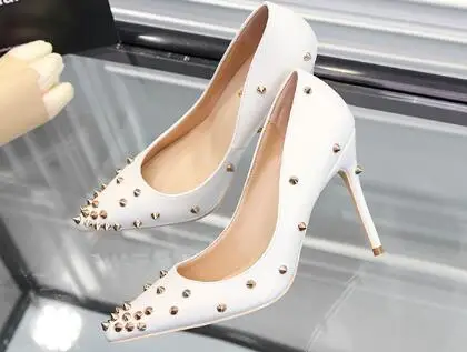 Женщина мелкая Туфли-лодочки на высоком каблуке с острым носком классические