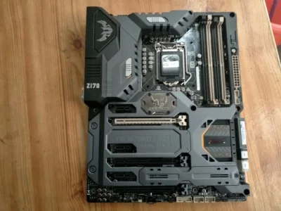 SABERTOOTH Z170 MARK 1 имеет защитный чехол б/у 90% новый | Компьютеры и офис