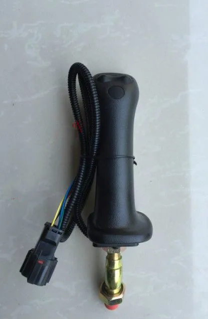 Аксессуары для экскаватора, рабочая ручка Daewoo doosan DX215-9 225-9 150LC, три кнопки - Название цвета: Черный